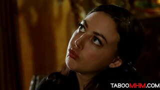 Stepdad fucks તેની સાવકી ગમે છે એક શિક્ષક છે જે સજા સંબંધ રાખનારી છોકરી વિધ્યાર્થીની