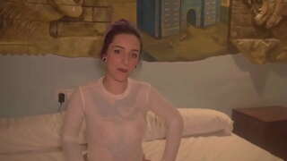 Vega ug sa iyang kasinatian uban sa usa ka DAKO UG ITOM nga MANOK