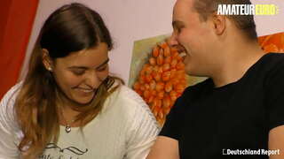 СОНИРХОГЧДЫН ЕВРО - дуугаргаагүй Deutsche Эхнэр Авдаг fucked Сайн гэхэд Horny Hubby