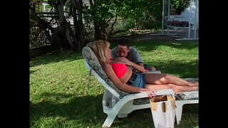 Stepmom amin&#039;ny lehibe boobs tia tanora dick - Allysin afon&#039;ny faniriana, Ashley Evans, Kandi Cox, Kianna Bradley, Mika, Rebecca Bardoux