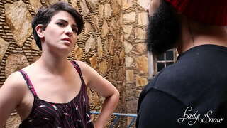 Comunistinha har til at stemme på Boulos, og det blev til et horn